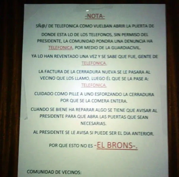 Carteles con cariño dedicados a sus vecinos