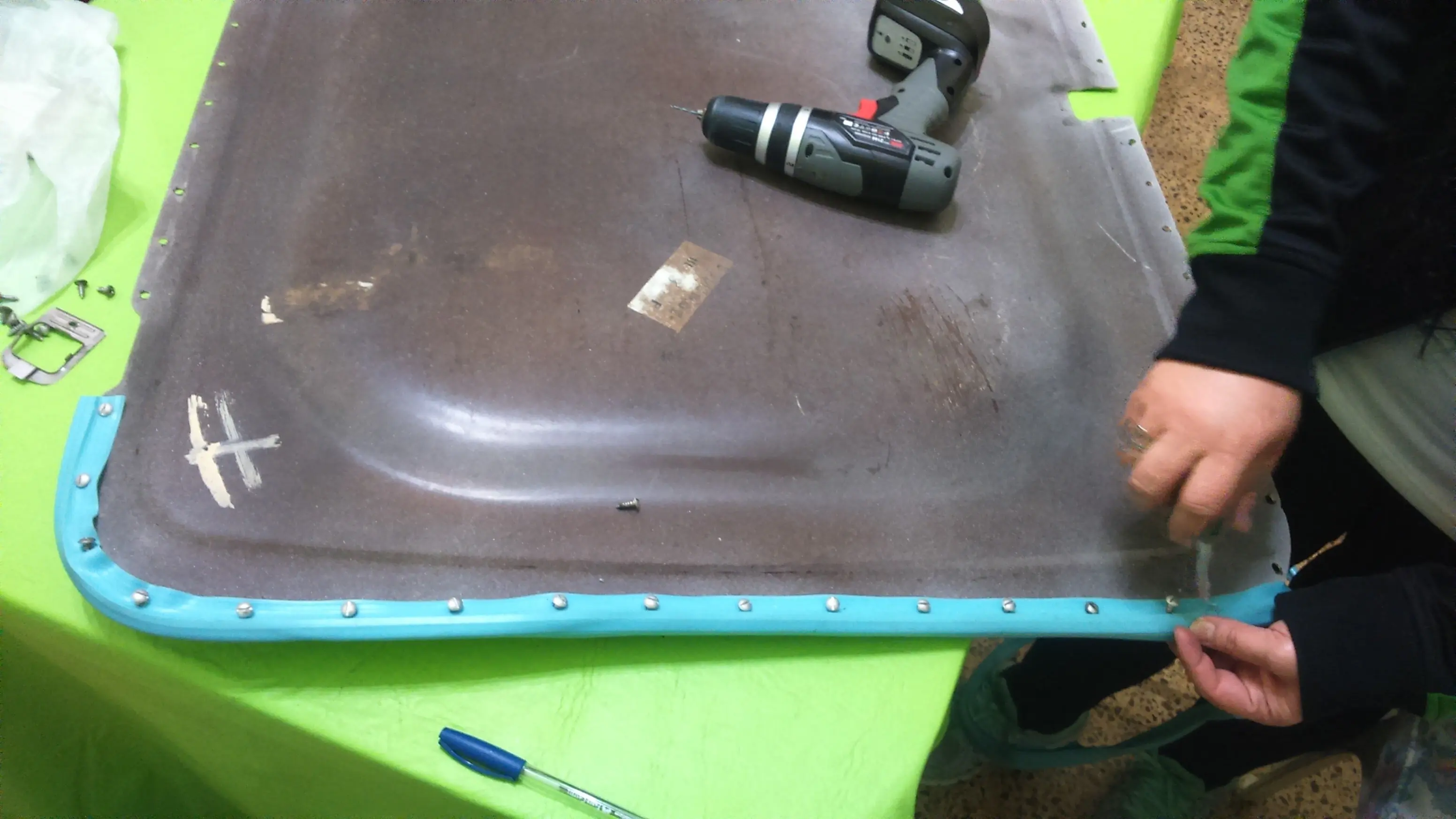 Restaurando vieja heladera Siam