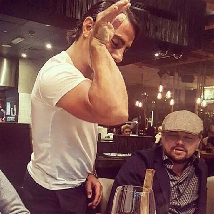 Investigan a “Salt bae”, el chef que se hizo famoso con meme