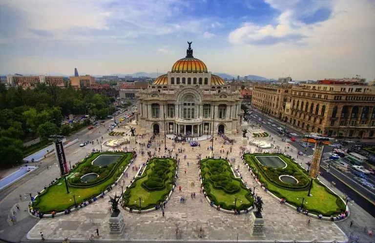 Turismo Turismo