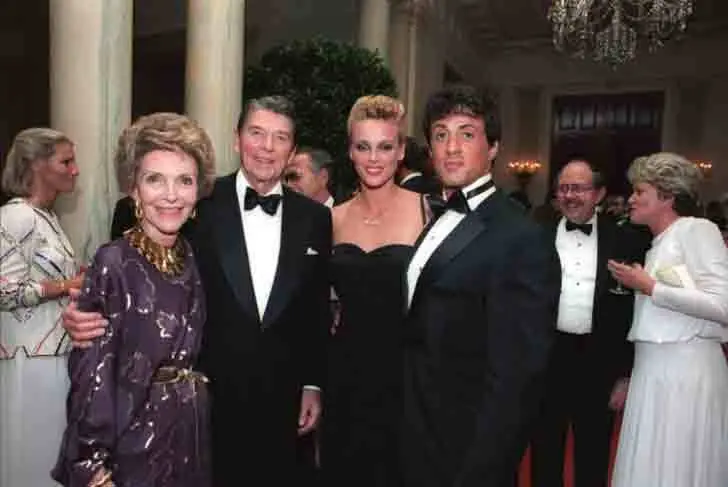 12 celebridades que son mega seguidores de donald trump