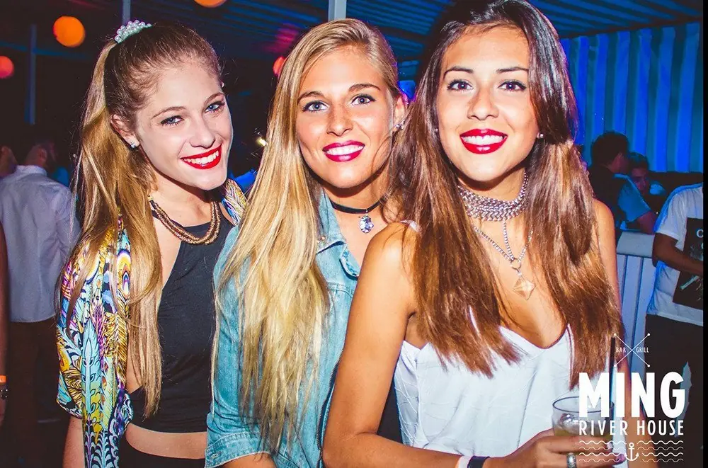 Deje que se hicieran el vivo conmigo