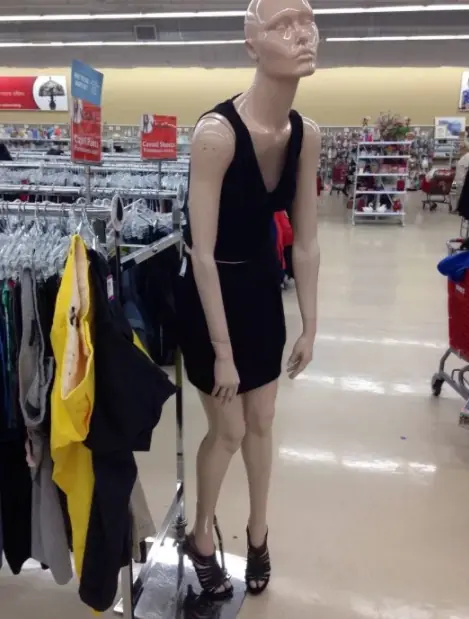 15 Maniquíes más divertidos y vergonzosos del mundo