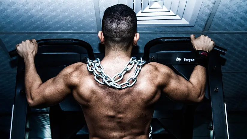 Ser Gay es: Usar barba larga e ir al Gimnasio