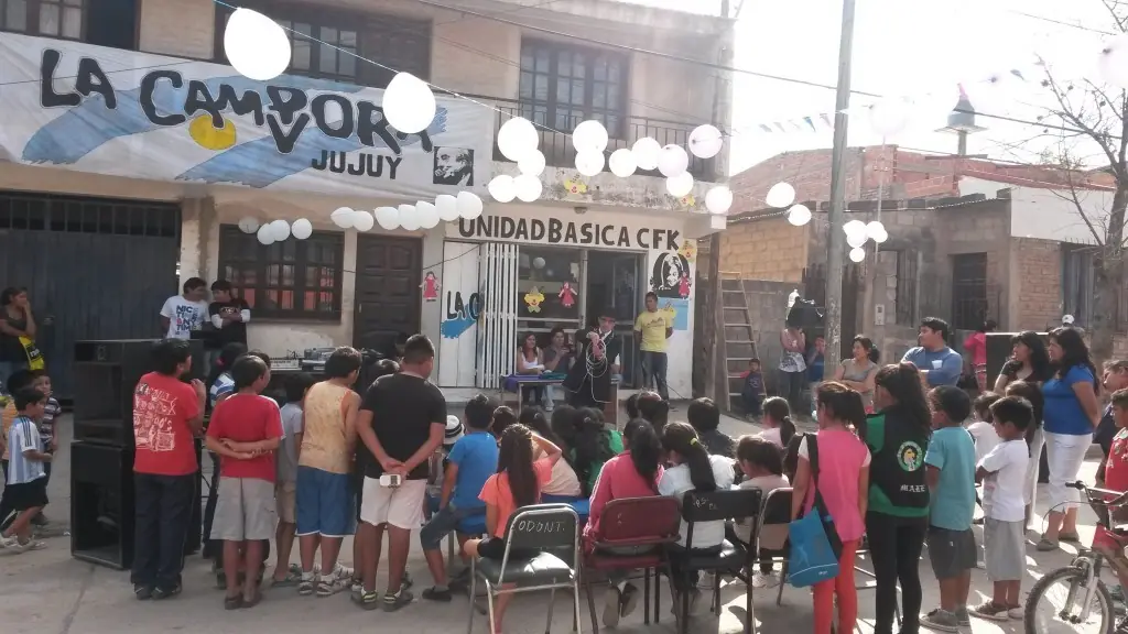 Imágenes de Kirchnerismo explícito [Cap.1 con los chicos no]