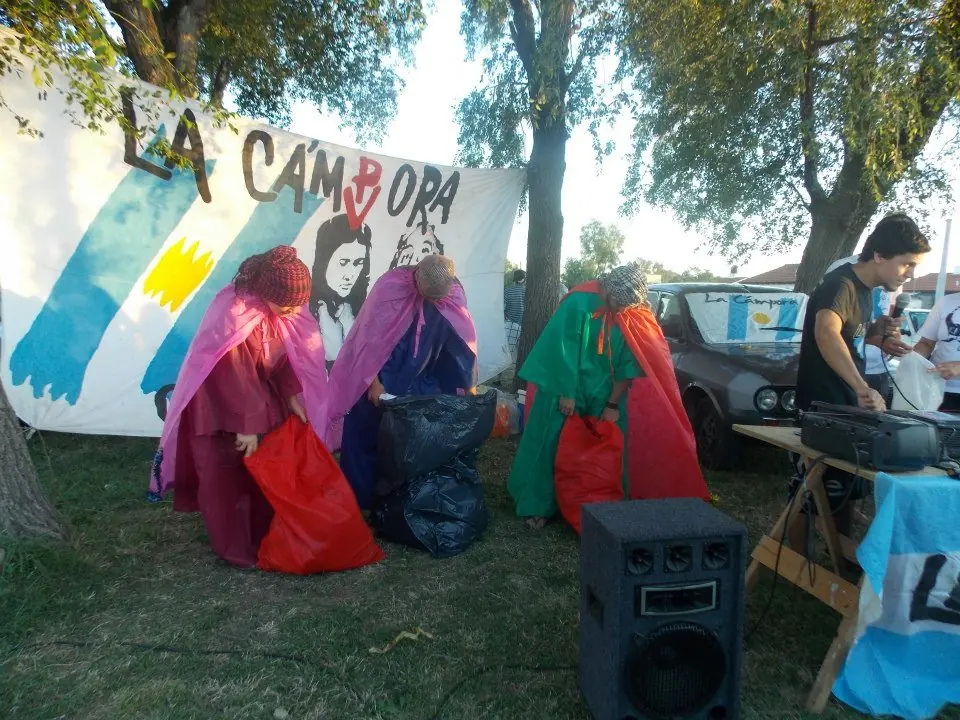 Imágenes de Kirchnerismo explícito [Cap.1 con los chicos no]