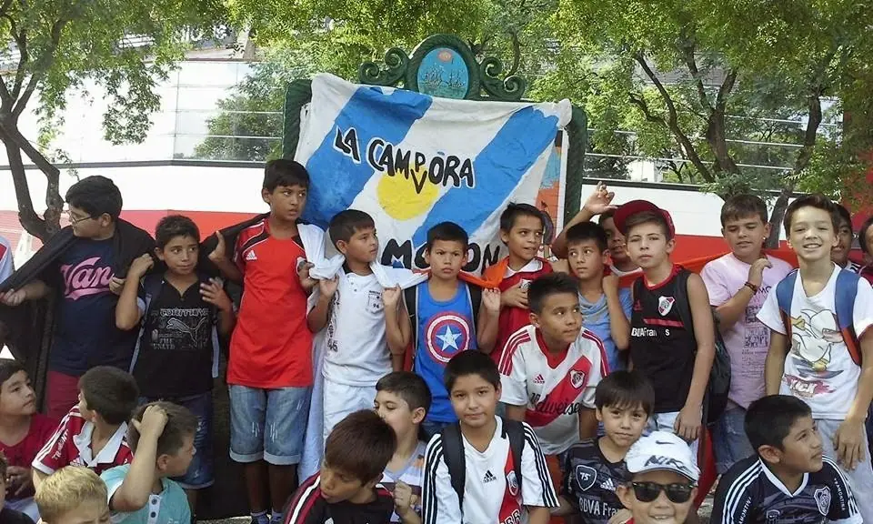 Imágenes de Kirchnerismo explícito [Cap.1 con los chicos no]