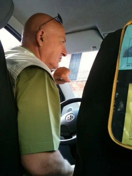 Parecidos razonables de famosos pillados en transporte
