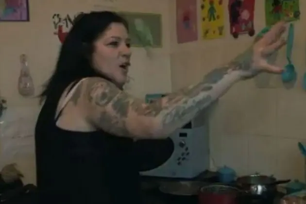 Mandy Cowie, madre que solo tiene hijos para vivir de ayudas