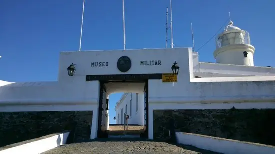 fuertes