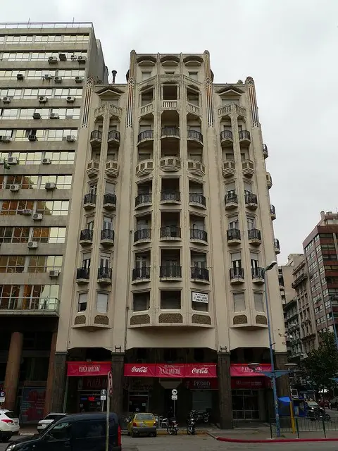 fuertes