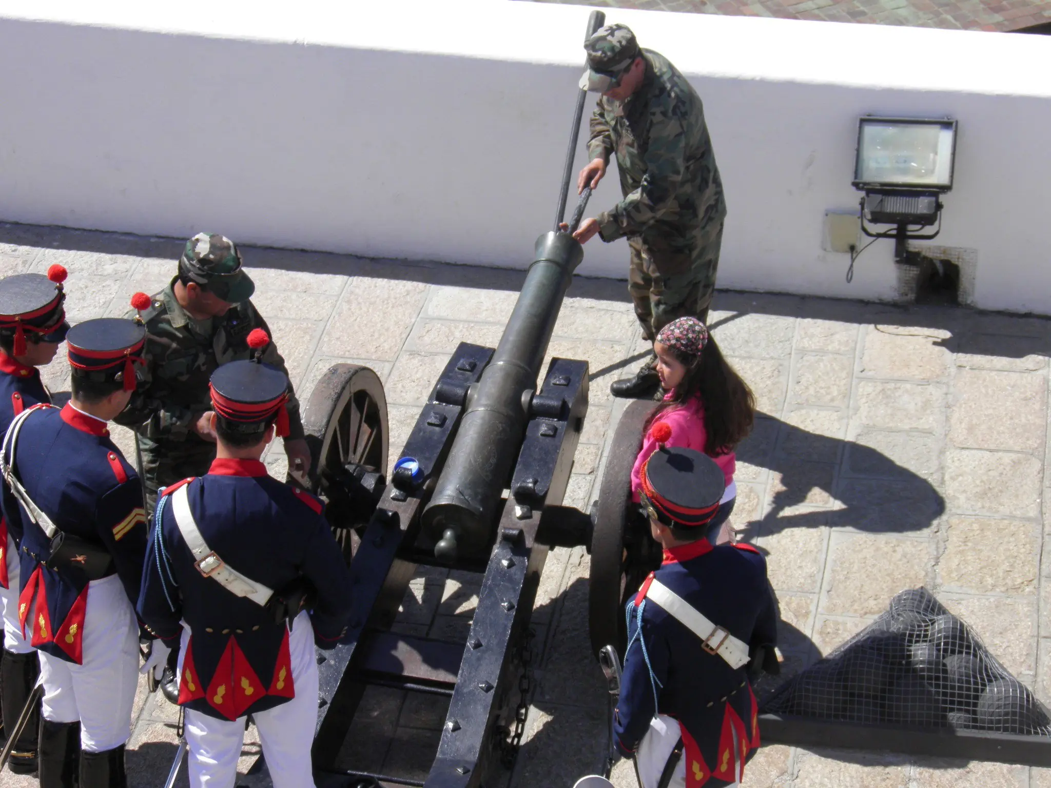fuertes