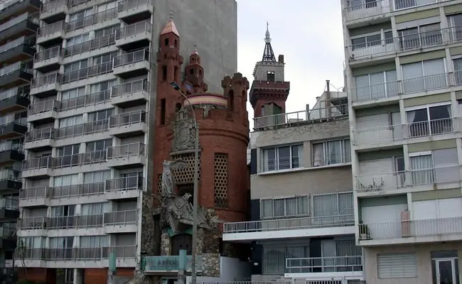 Palacios, castillos y fuertes de Uruguay.