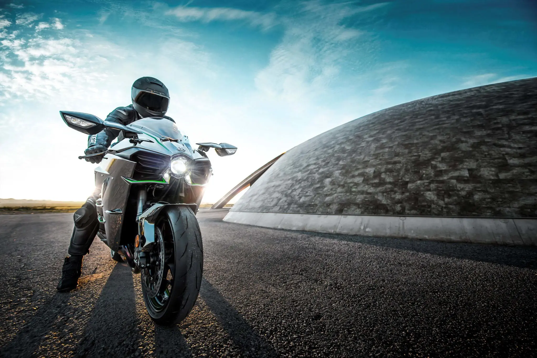 Cara a cara Kawasaki Ninja H2 vs Kawasaki Ninja H2 SX 2018