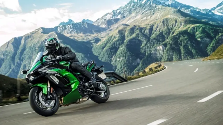 Kawasaki Ninja H2 SX