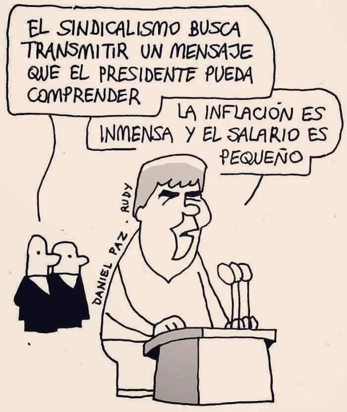 Hitler escucha el hit del verano MMLPQTP