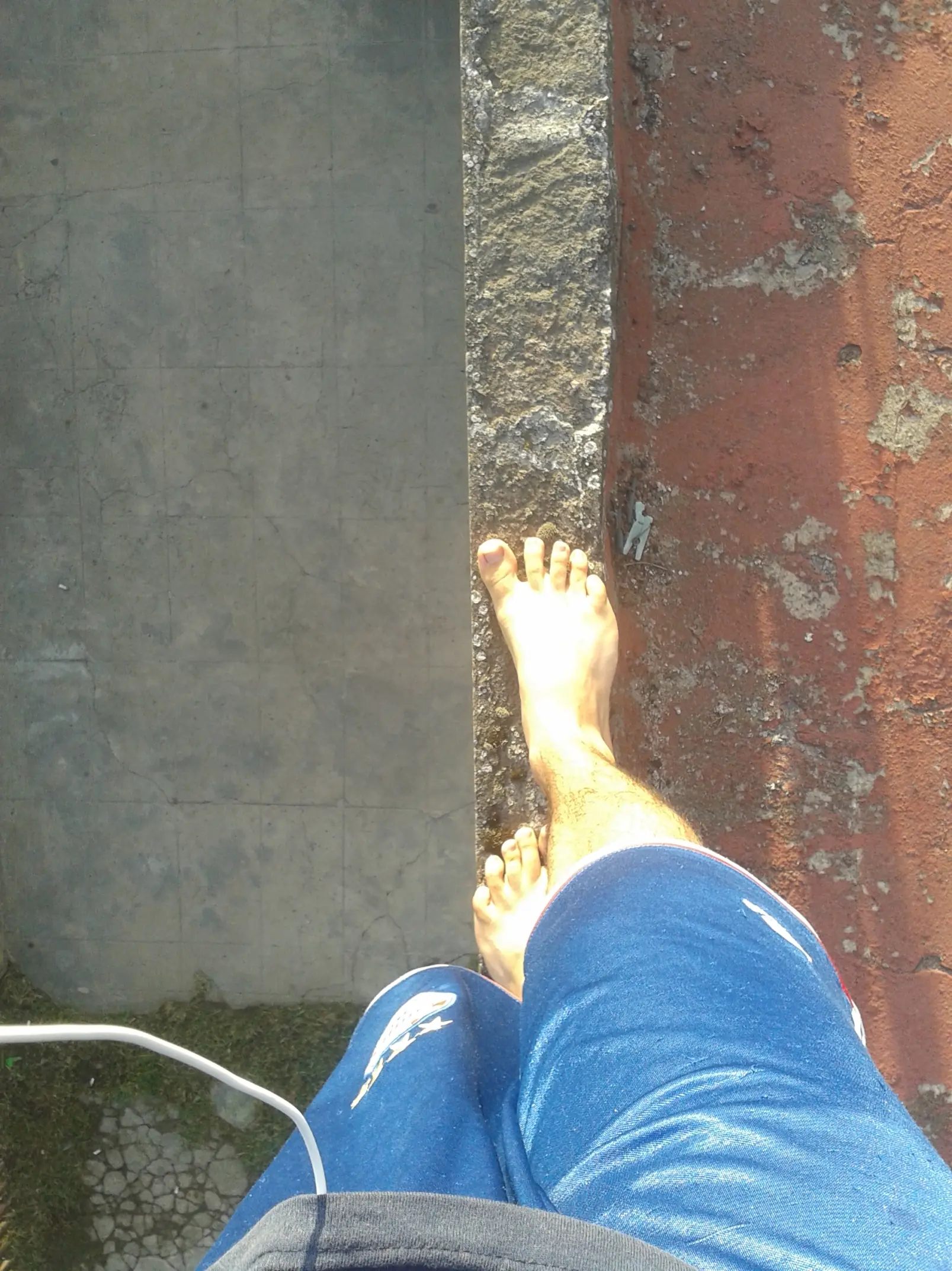 caminando por la terraza