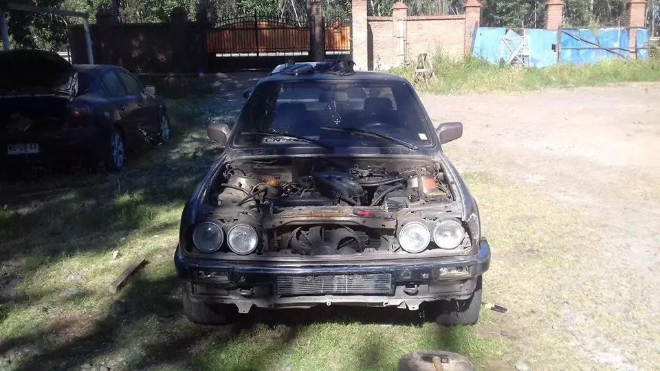 Pintando un BMW E30 año 1987