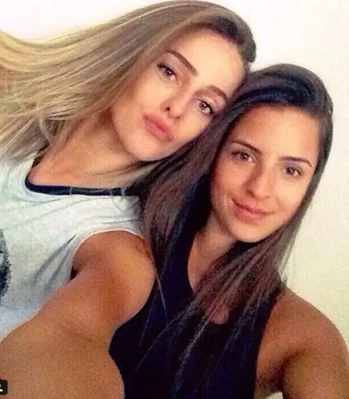 la mas linda