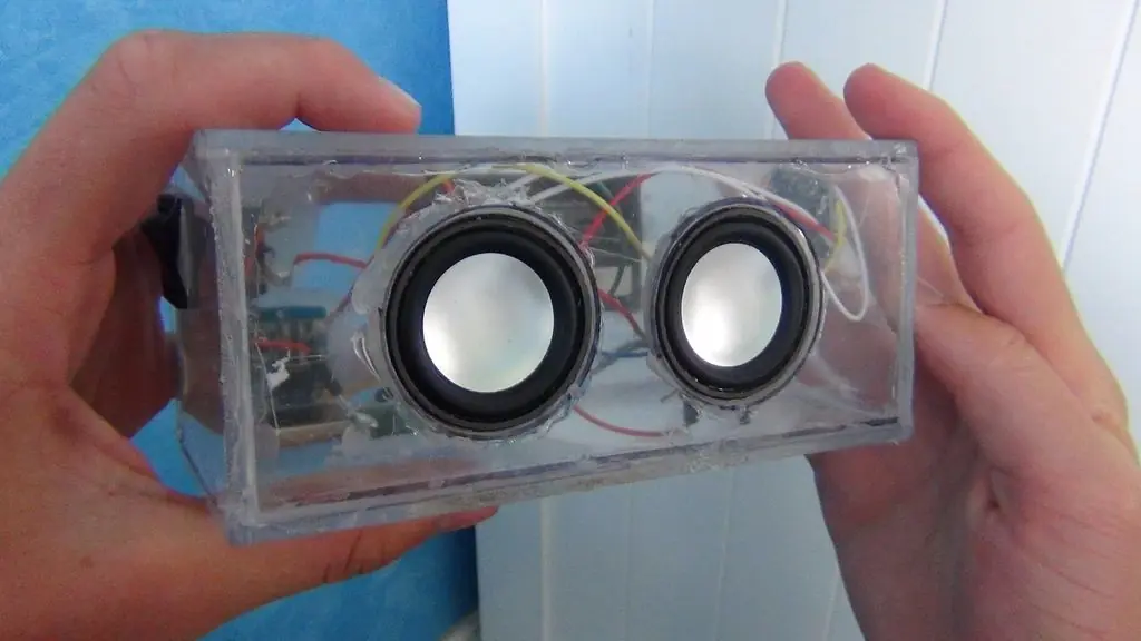 Te enseñó a fabricar unas bocinas con Bluetooth caseras