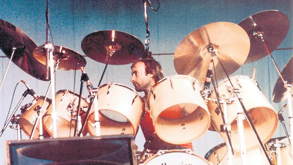 La vez que Harrison troleo a Phill Collins