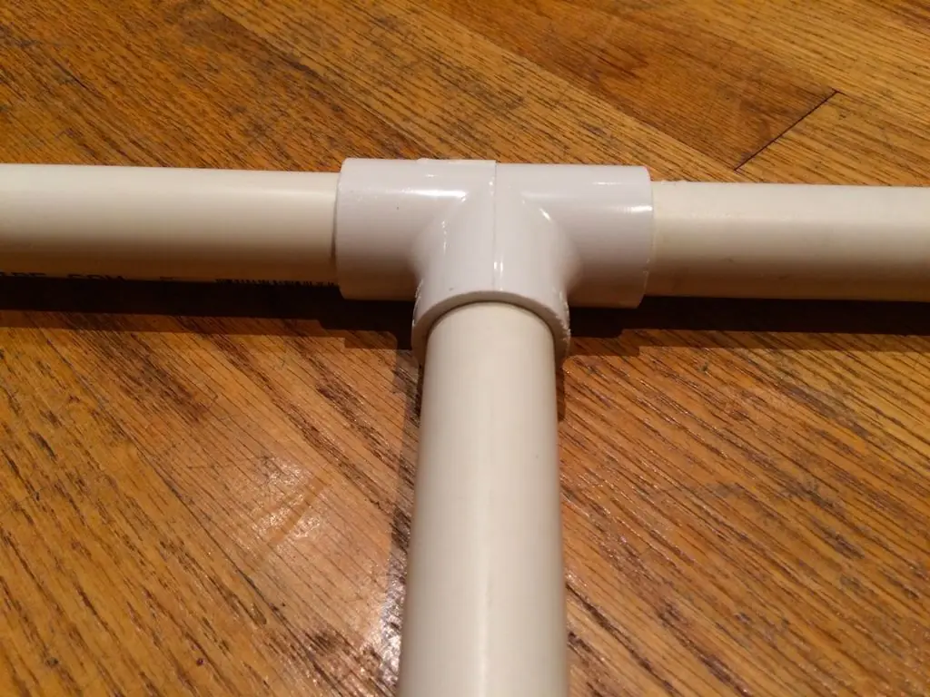 Te digo como fabricar un bañador para tu perro con PVC