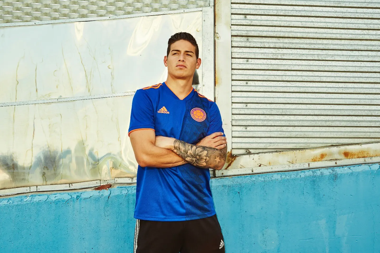 James Rodriguez presento la camiseta de la SelecciónColombia