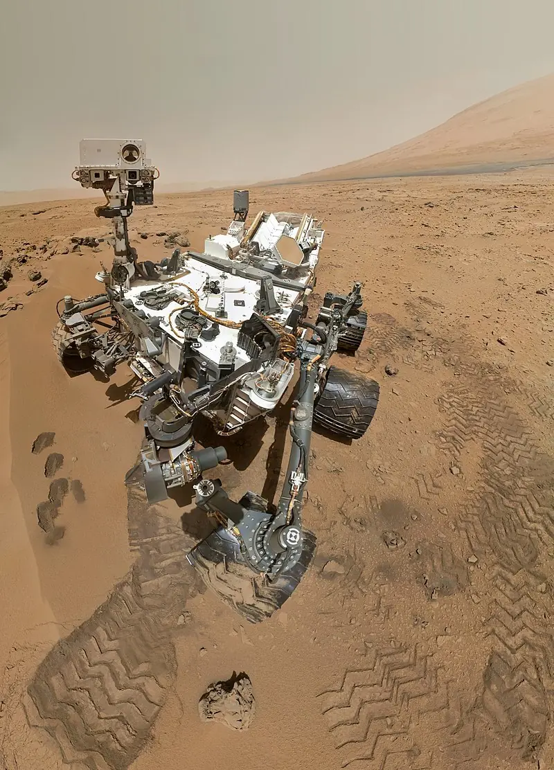 2000 Soles en Marte. Muchos videos de Curiosity