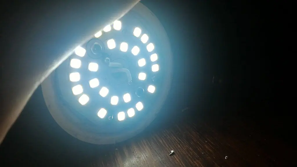 Se te quemò una lamparita Led? No la tires, arreglala