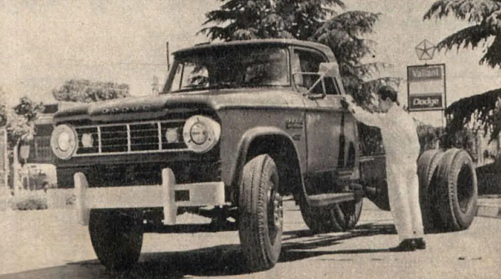 Camión Dodge DP 600