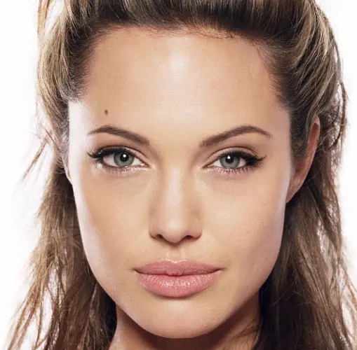 Las 5 mujeres con los labios más besables y perfectos