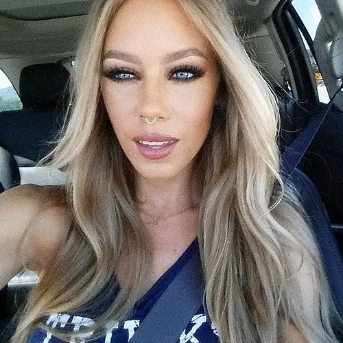 Lana Rhoades? Remy Lacroix? Nah. Nicole Aniston la mejor!