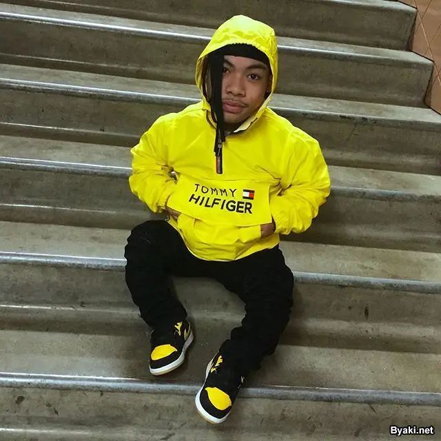 Se enamoró por red social, al ver su talla se quedó atónita