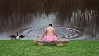 El hombre que se saca foto con un tutú:The Tutu Proyect