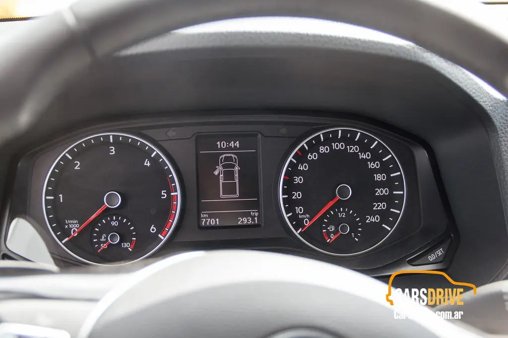 ¿Por qué los autos no traen más medidor de temperatura?