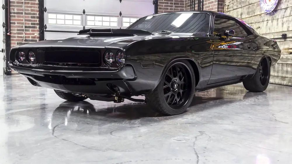 Dodge Challenger 1970 con motor Hellcat de 716cv