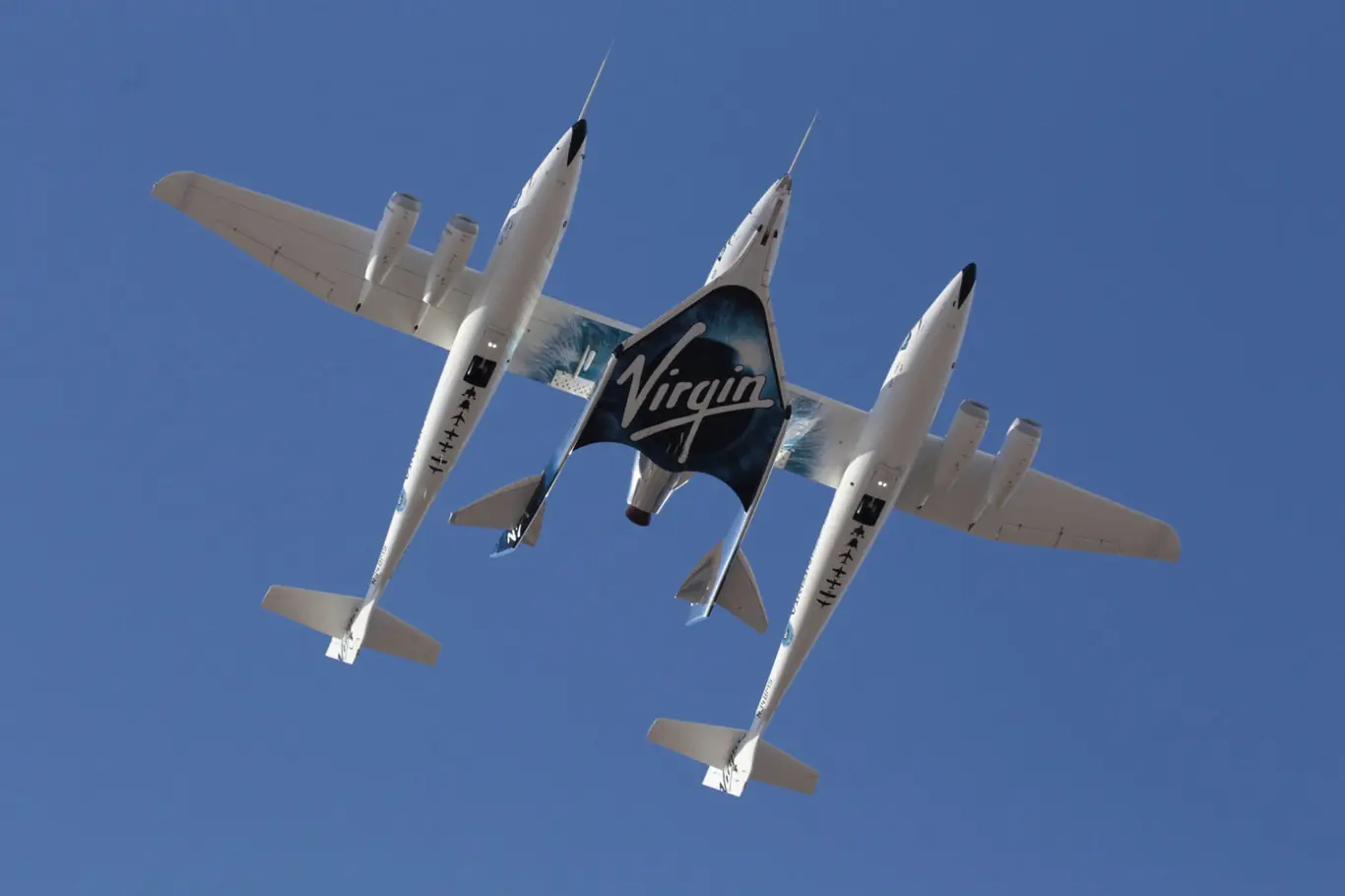 La nave de Virgin Galactic supersónica.