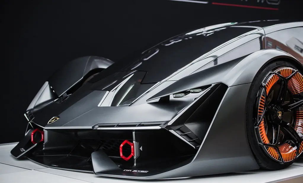Lamborghini Tercer Milenio 1er auto autorreparable del mundo