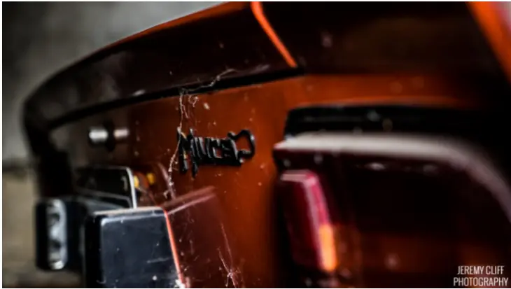 Restaura un Lamborghini Miura P400 abandonado y lo documenta