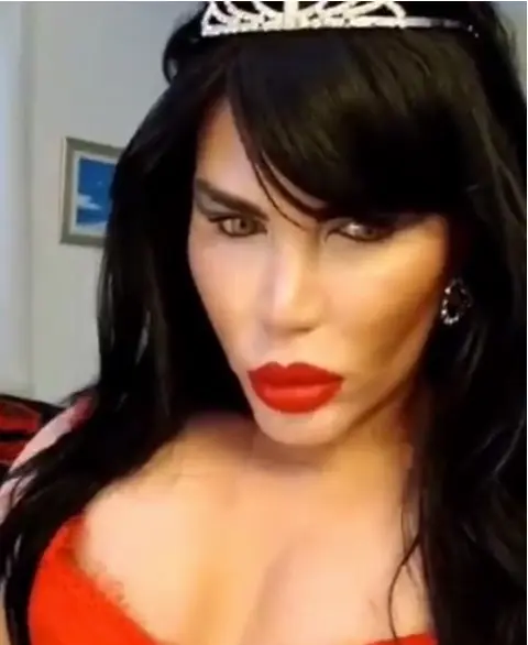 Se aburrió de ser el ‘Ken humano’ y ahora es Jessica Alves Se aburrió de ser el ‘Ken humano’ y ahora es Jessica Alves