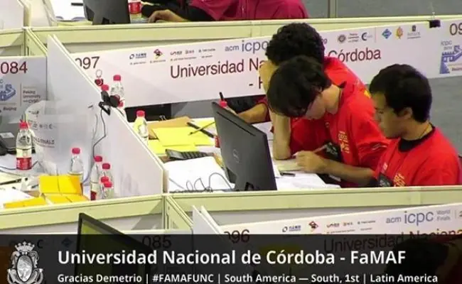 La UNC top 25 en mundial de programación, superando Harvard