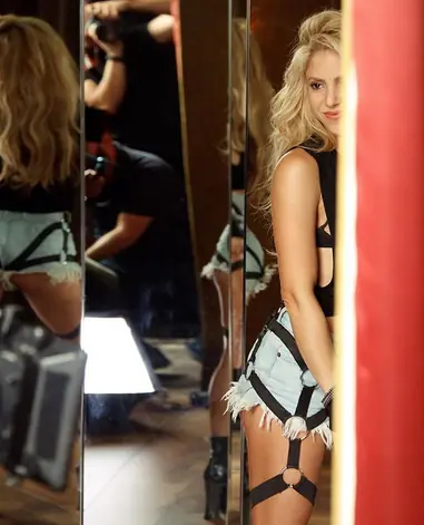 Shakira Shakira