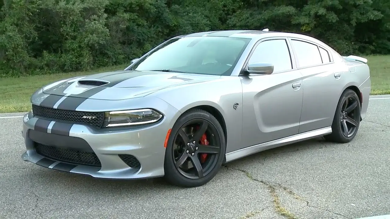Dodge Charger SRT Hellcat: escuchalo como suena