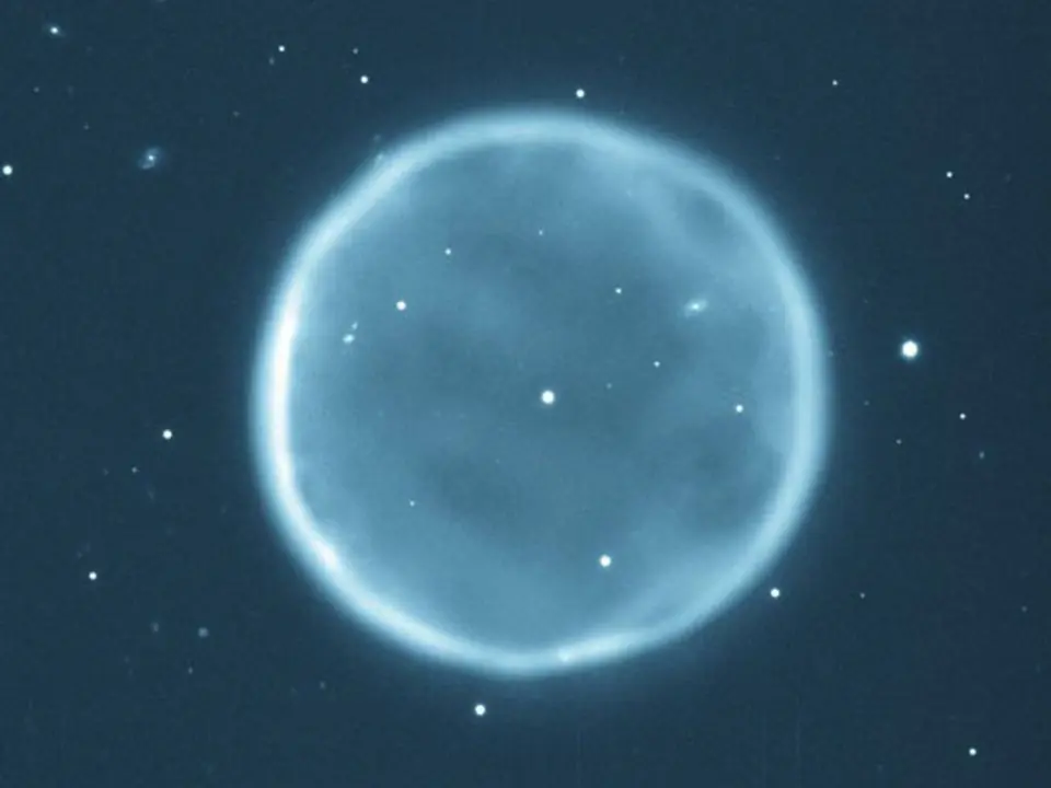 El sol se convertirá en una nebulosa planetaria. . .