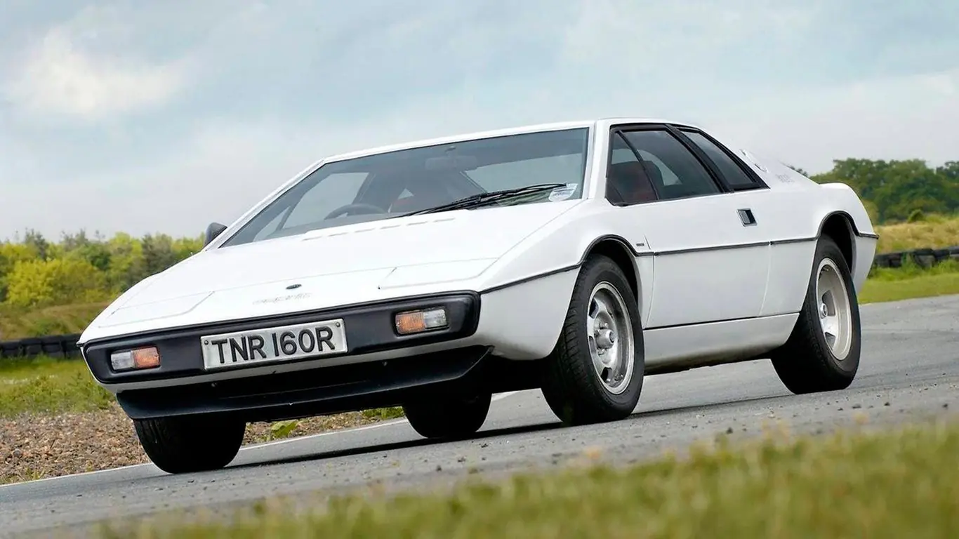 El Lotus Esprit revivirá en 2022 y será mejor que el Evora