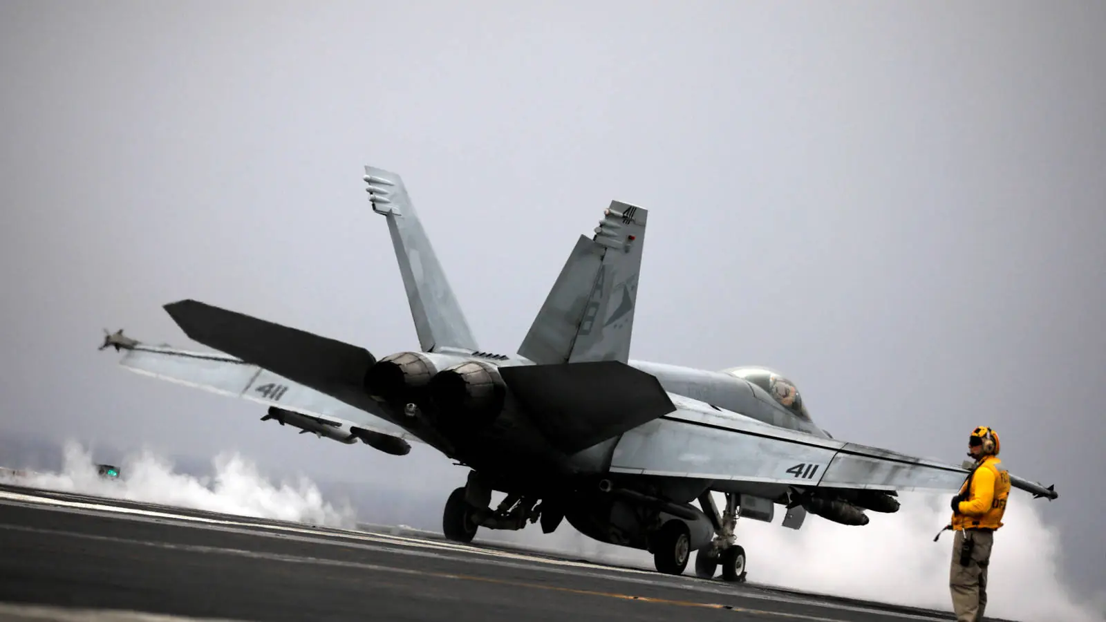 Así operan los cazas de la Armada de EEUU en Siria
