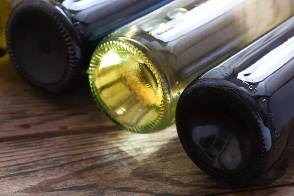 Por qué las botellas de vino tienen el culo para dentro