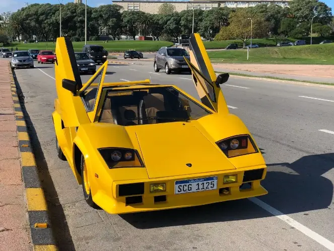Lamborghini Truchodino Countach en Uruguay