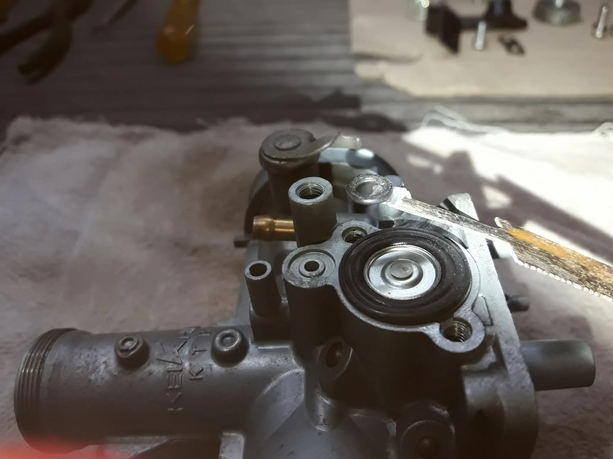 Motos