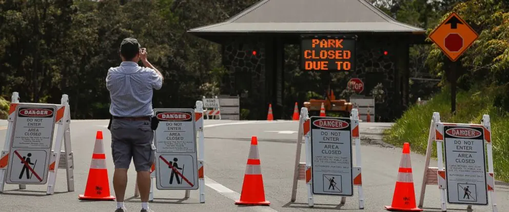 Volcán de Hawaii genera una nueva fisura